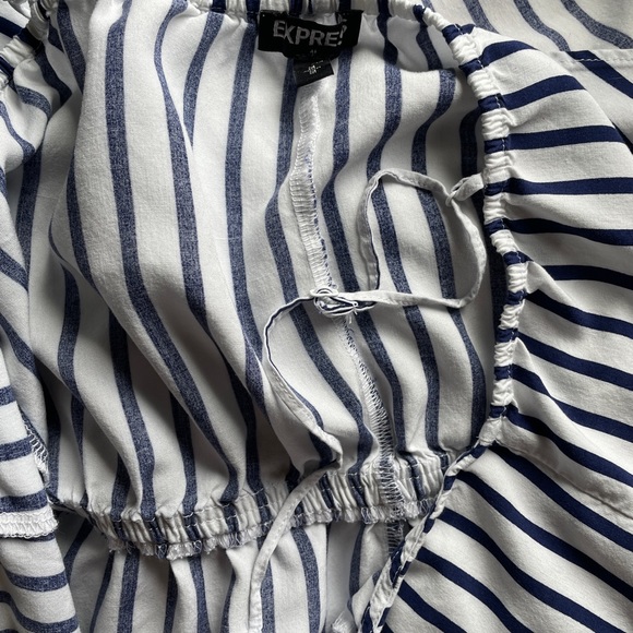 Guess Dress Blue White Striped Ruffle Summer Spring Dress - Picture 5 of 5